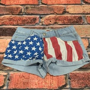 L.e.i. Low Rise American Flag Denim Shorts Size 5